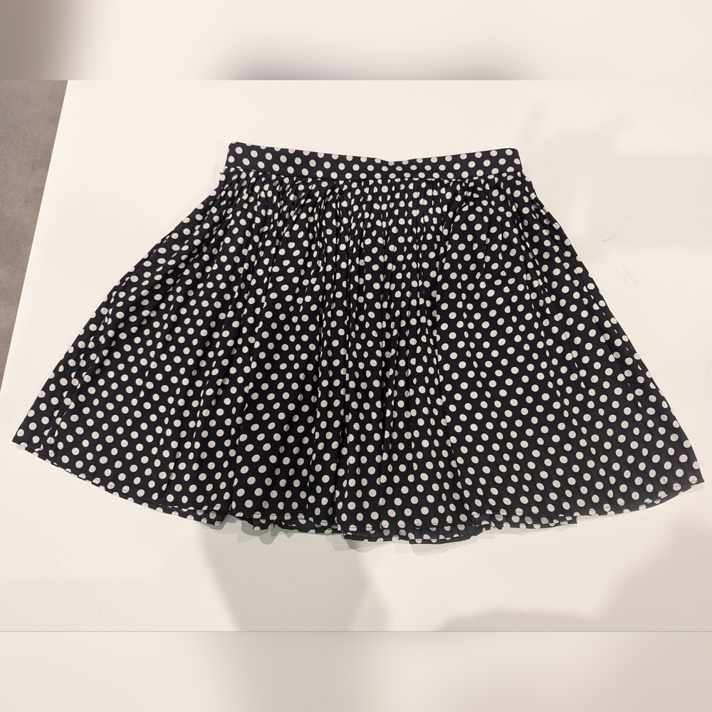 NWOT J Crew Pleated Dot Mini Skirt size 8